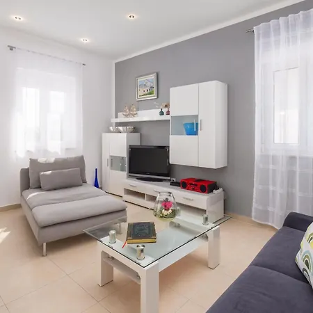 Daire Daria 3 By Interhome *
