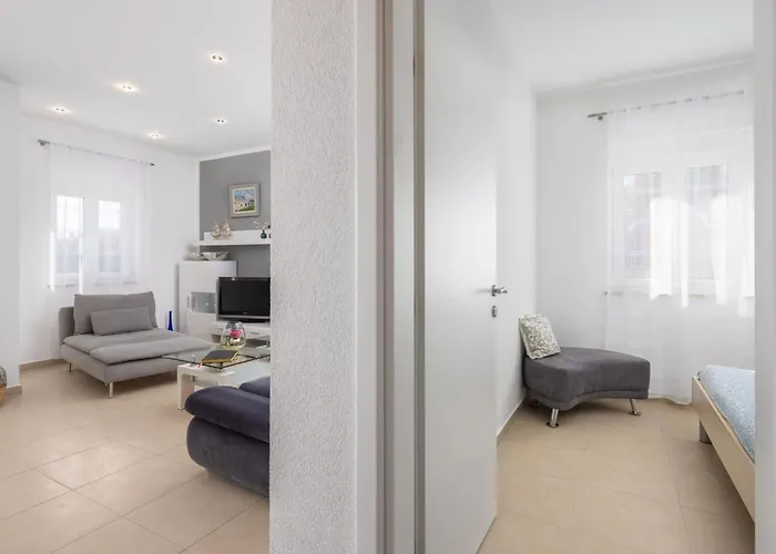 Daria 3 By Interhome Daire Marusici (Split-Dalmatia)